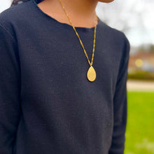 Load image into Gallery viewer, Teardrop Ayatul Kursi Necklace
